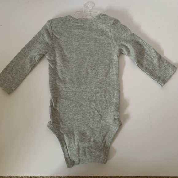 NWT. CARTER’S Christmas Bodysuits & Pants Set - Picture 5 of 6